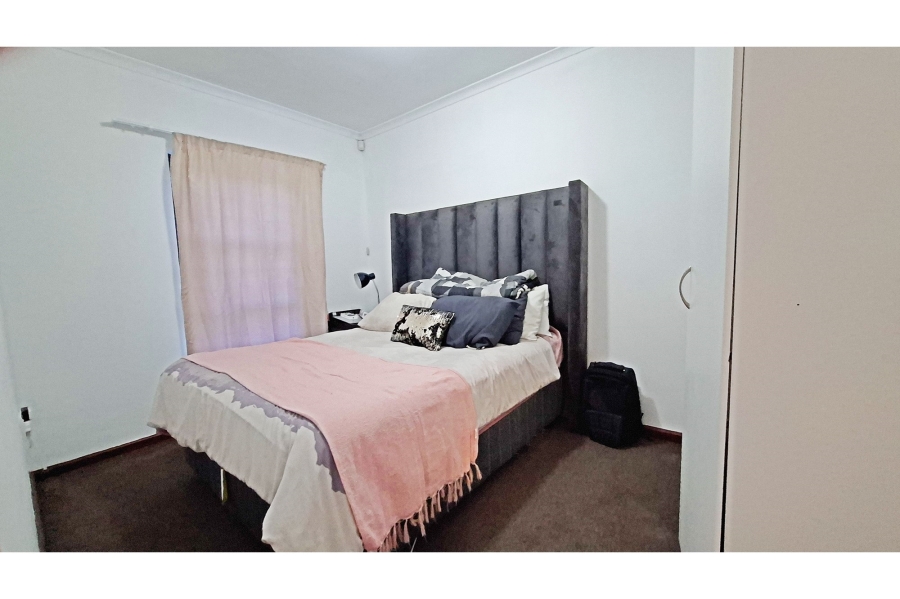 To Let 2 Bedroom Property for Rent in Victoria Park Western Cape